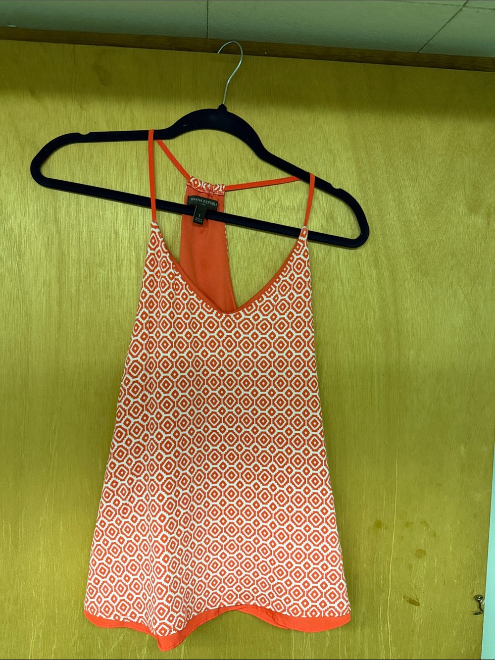 Banana Republic Coral and White Geometric Spaghetti-Strap Tank